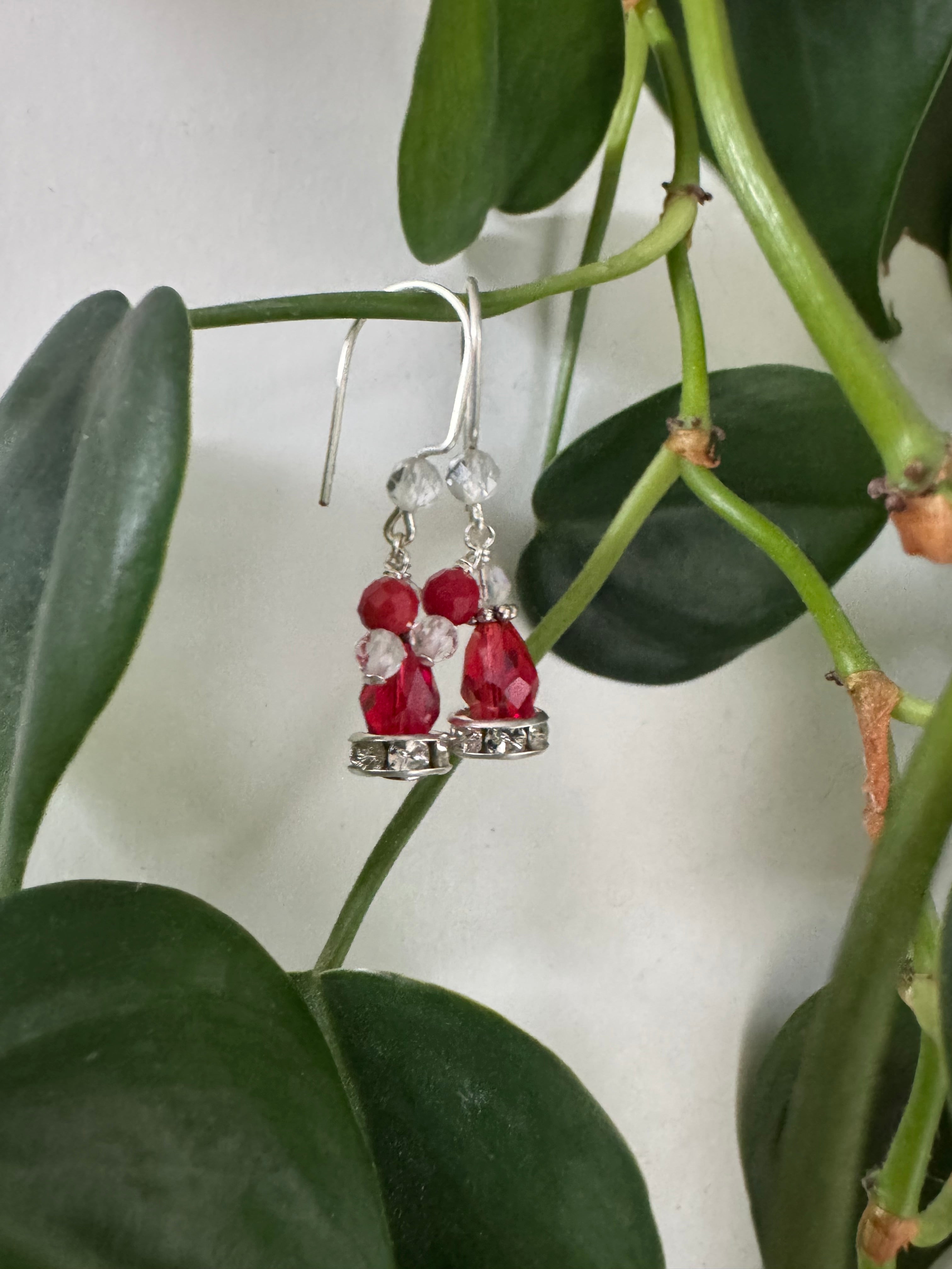 Noel's Crown Earrings - Crimson Majesty